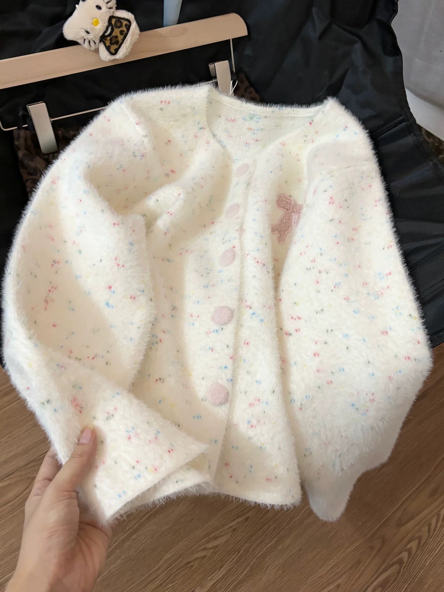 Soft mohair, youthful dachshund embroidery, 2025 autumn/winter loose-fitting slimming round neck cardigan sweater for women.