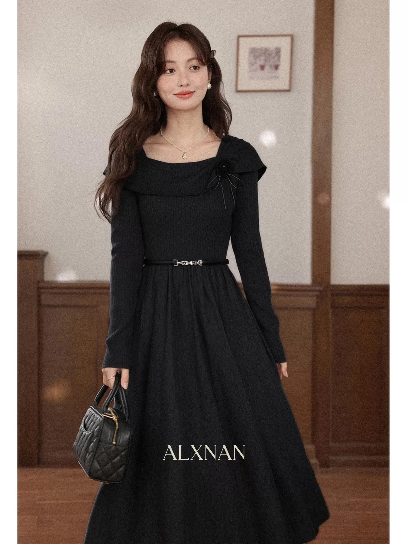 Lu Xiangnan's "Camellia Chestnut" French-style dress for women, new autumn/winter design, slimming waist, long inner dress.