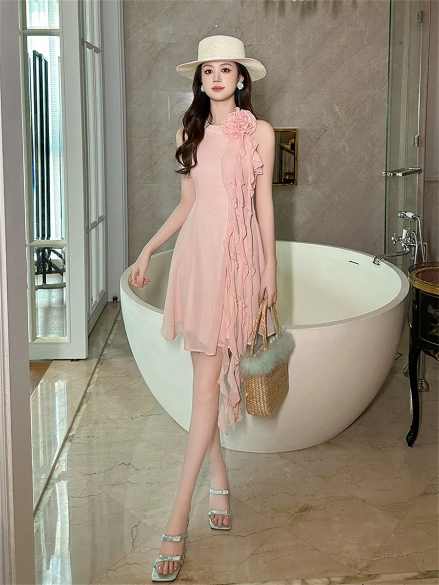 2024 new style light luxury high-end temperament ruffle dress for small women sleeveless irregular slimming short skirt