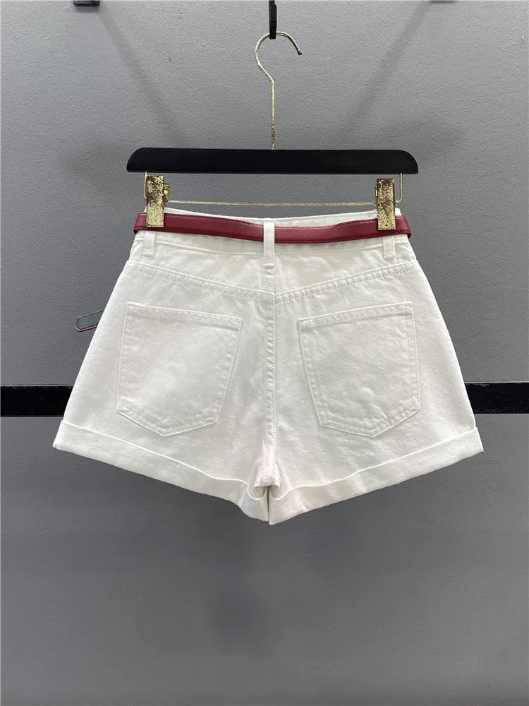 White rolled denim shorts women 2025 summer new style fashionable versatile slim hot girl A-line wide-leg pants hot pants