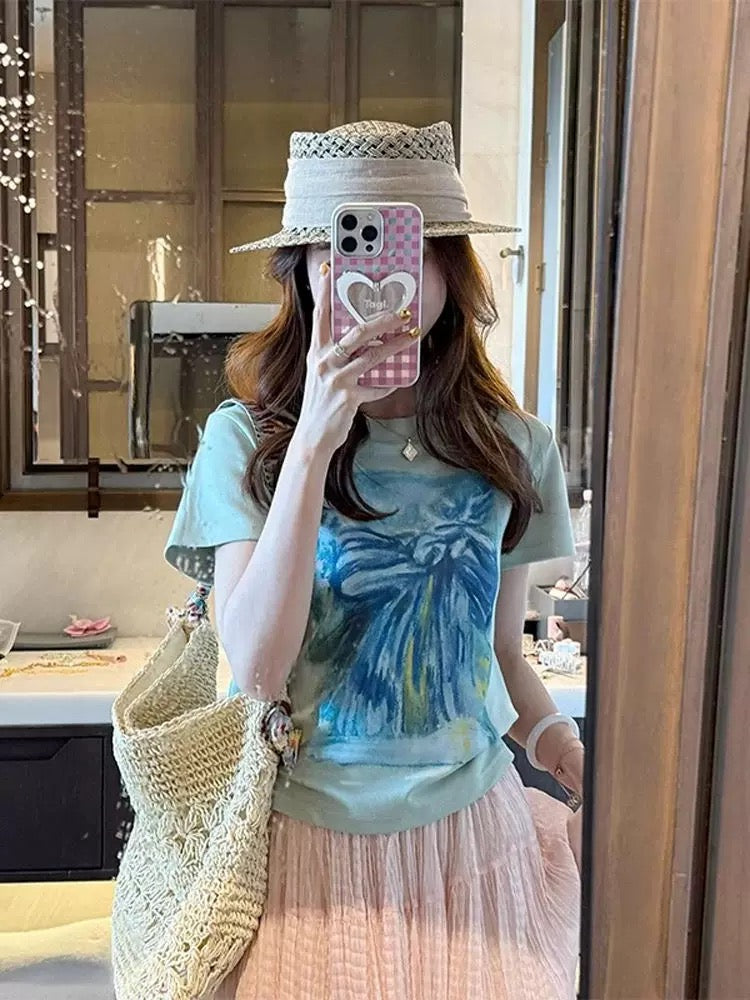 Summer unique and super good-looking straight shoulder beautiful T-shirt short top design niche green print short-sleeved T-shirt for women