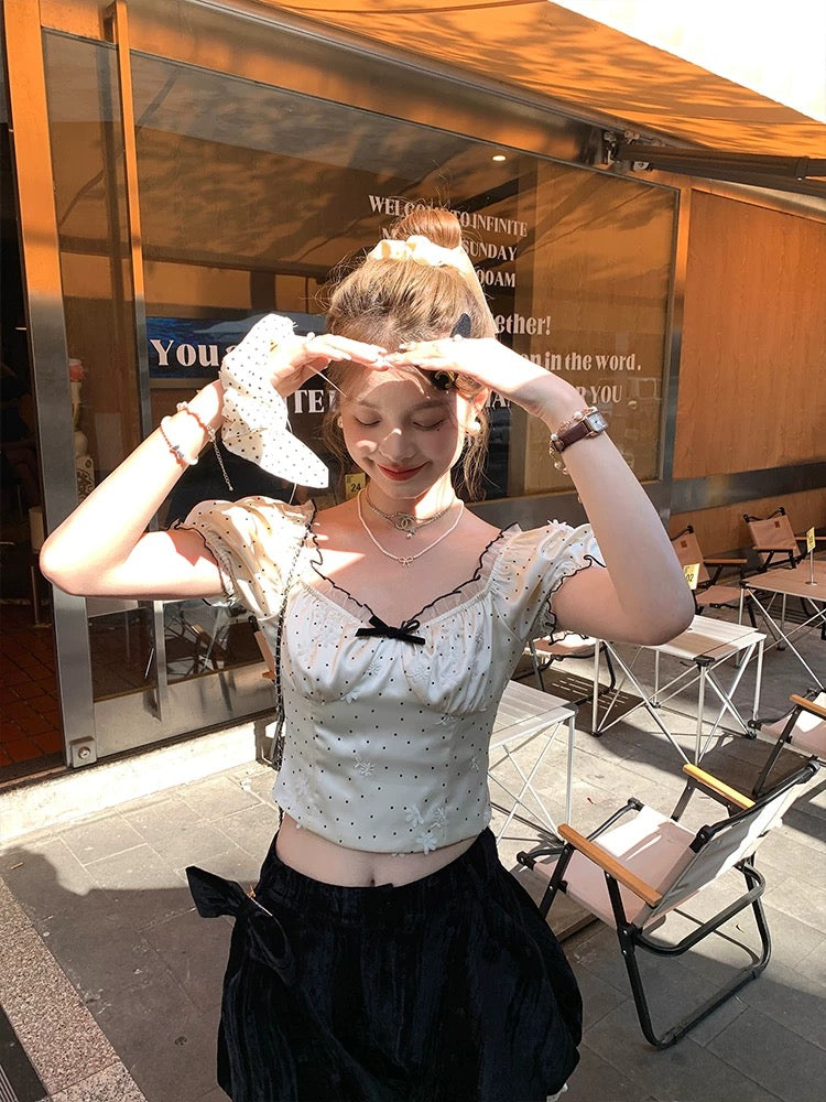 Acaine Nelly Qianjin/short apricot polka dot square collar puff sleeve t-shirt female summer French temperament top