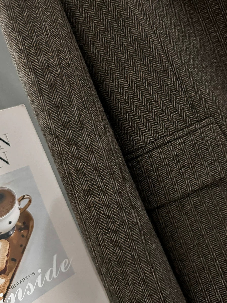 Brown herringbone wool blazer for women, new autumn/winter 2025 style, youthful and trendy.
