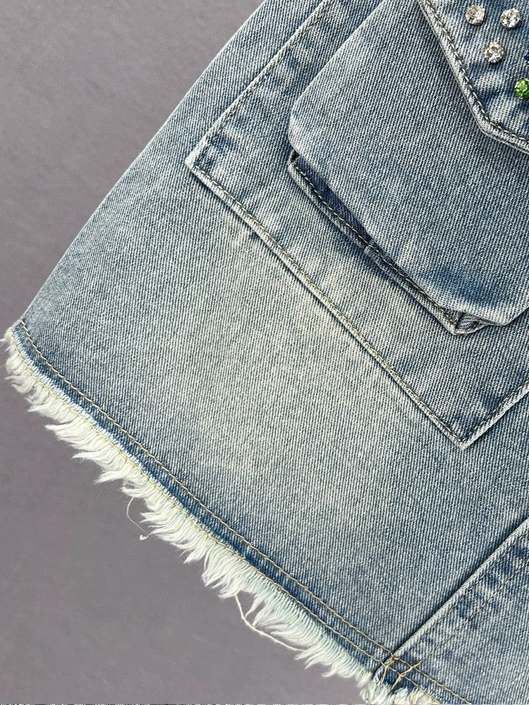 Diamond-encrusted denim short skirt for women, trendy 2023 new summer high-waisted slim-fitting European style raw edge hip-hugging skirt