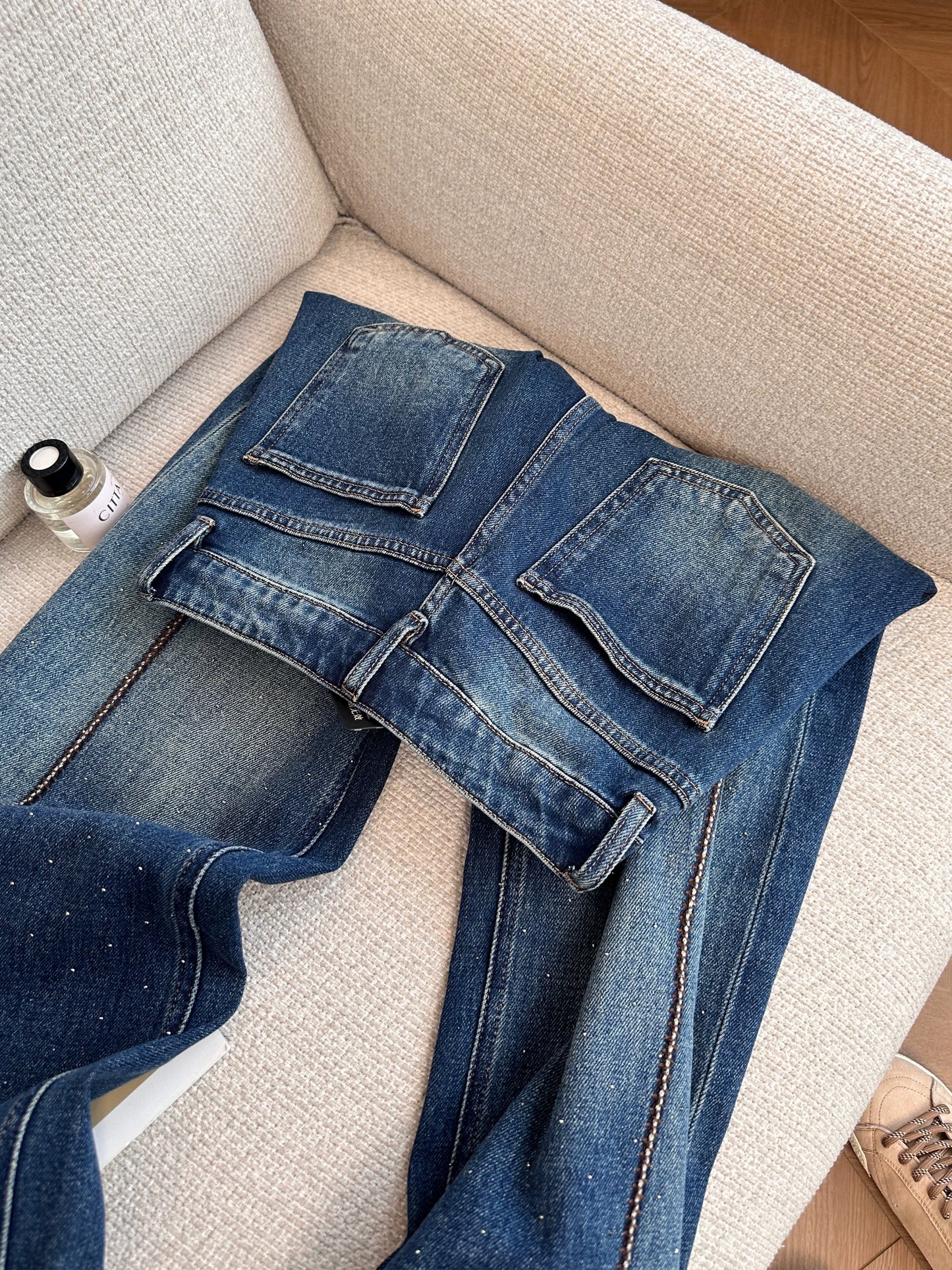 Women's 2026 Summer New Style Color-Blocked Retro Rhinestone Straight Leg Jeans - Stylish Wide-Leg Pants