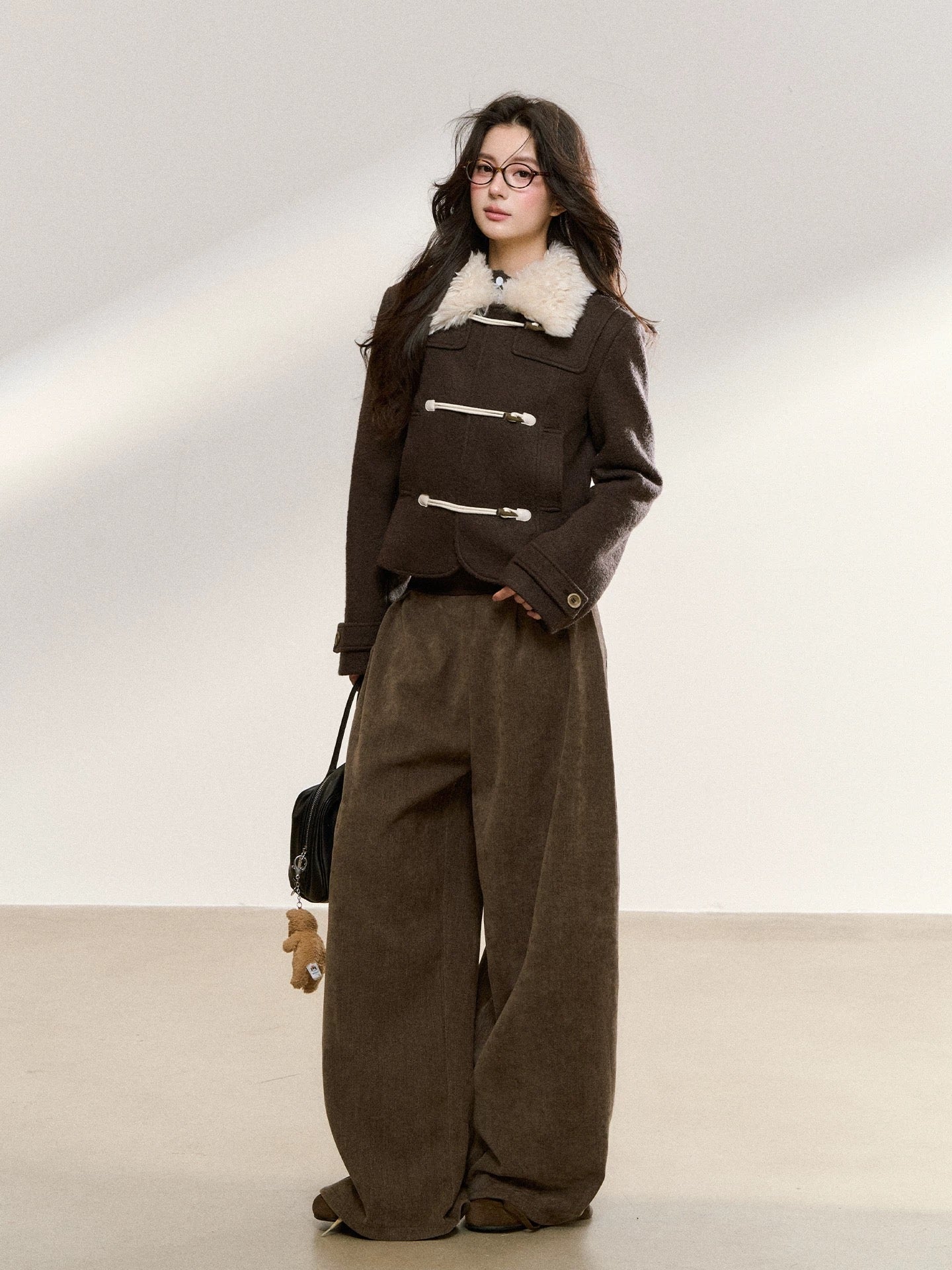 7Shiftin Original Autumn/Winter Brown Slim Fit Horn Button Patchwork Coat with Fur Collar Women's Short Top