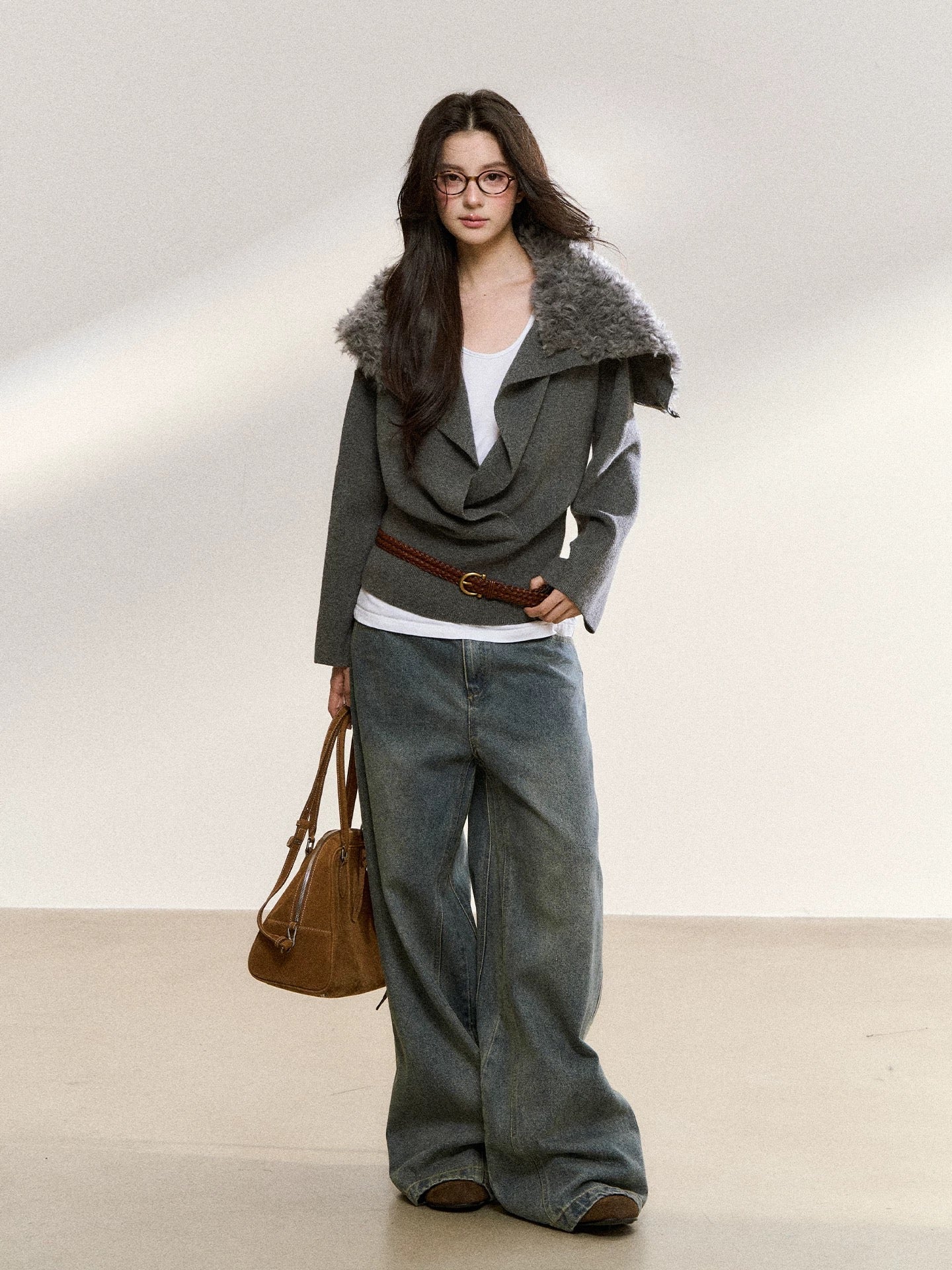 7Shiftin Original Autumn/Winter New Arrival: High-End Gray Pullover Loose Knit Sweater with Stylish Short Top