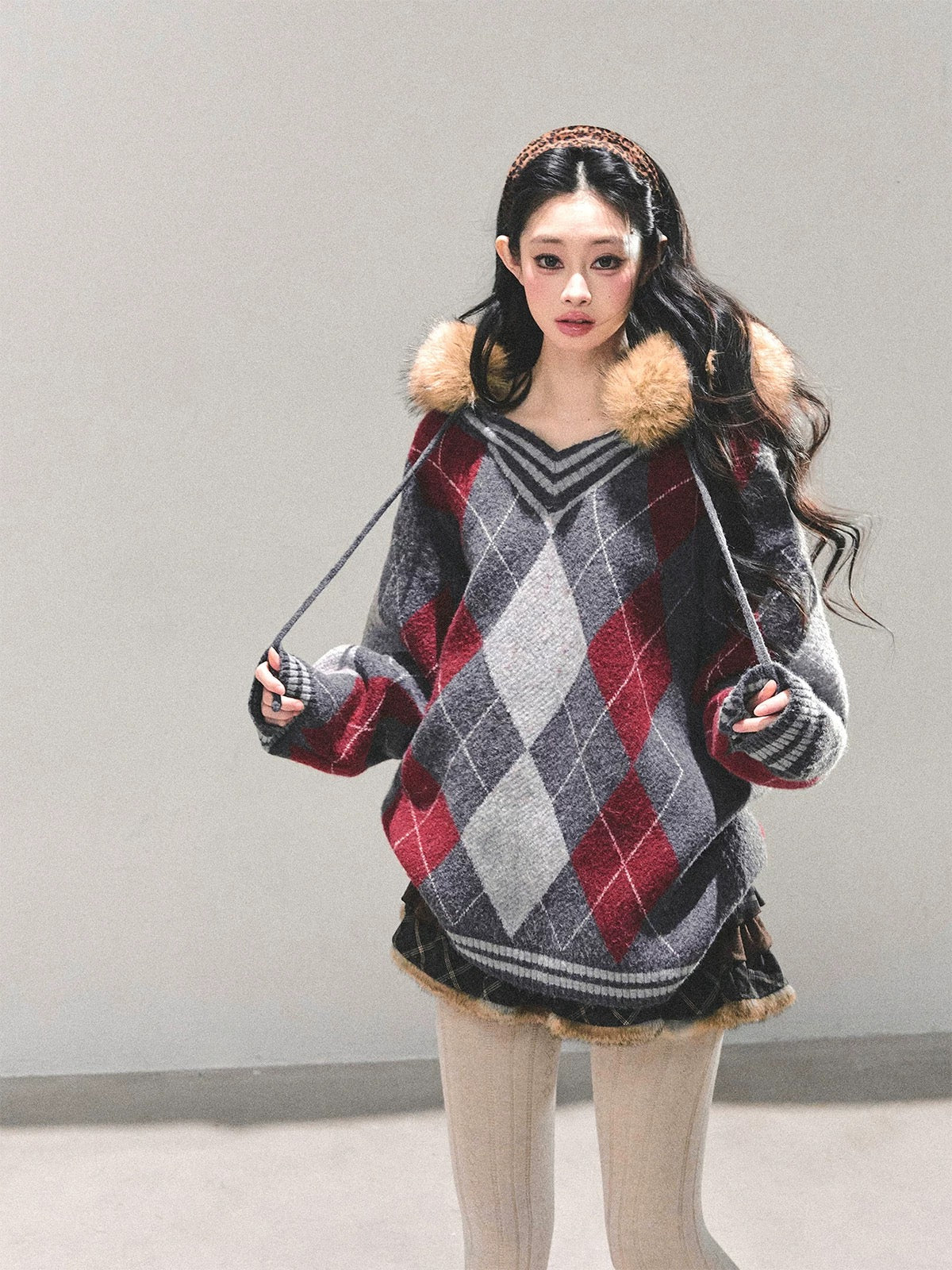 AOMALM's "Winter's Lingering Warmth" American College Style Fur Collar Sweater for Women, Loose-fitting Diamond Pattern Top