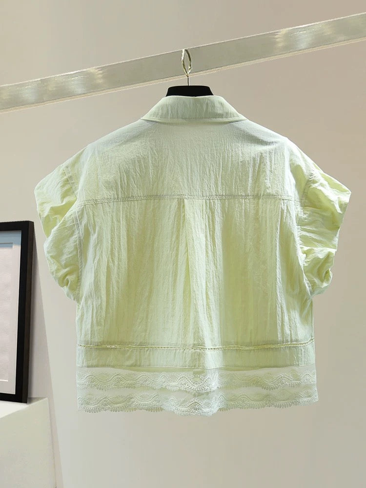 Lace stitching flying sleeves straight shirt 2025 summer Korean version of slim hollow embroidery solid color shirt trend