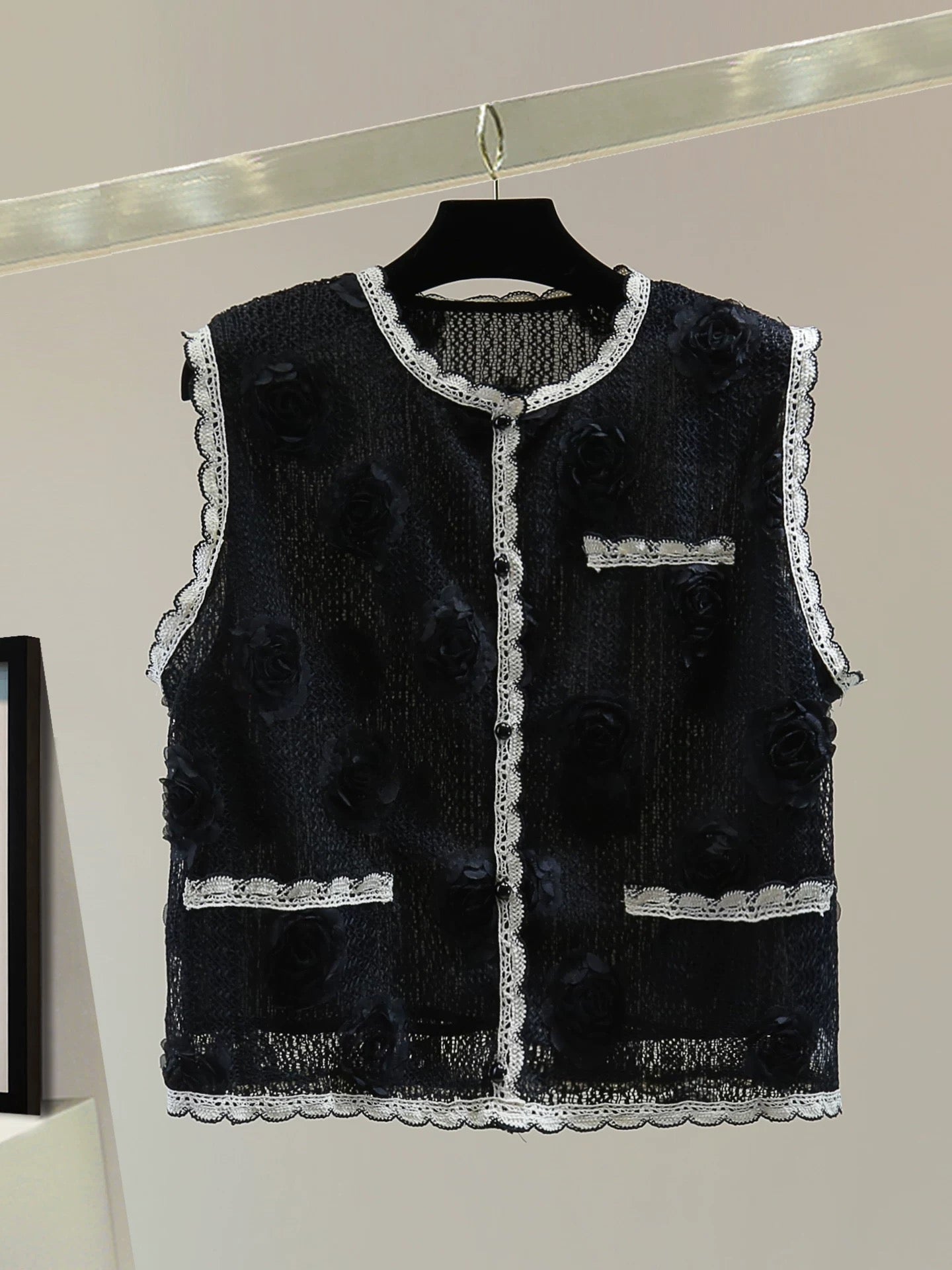 Lace contrast color round neck sleeveless vest vest summer Korean style high waist short heavy embroidery straight shirt