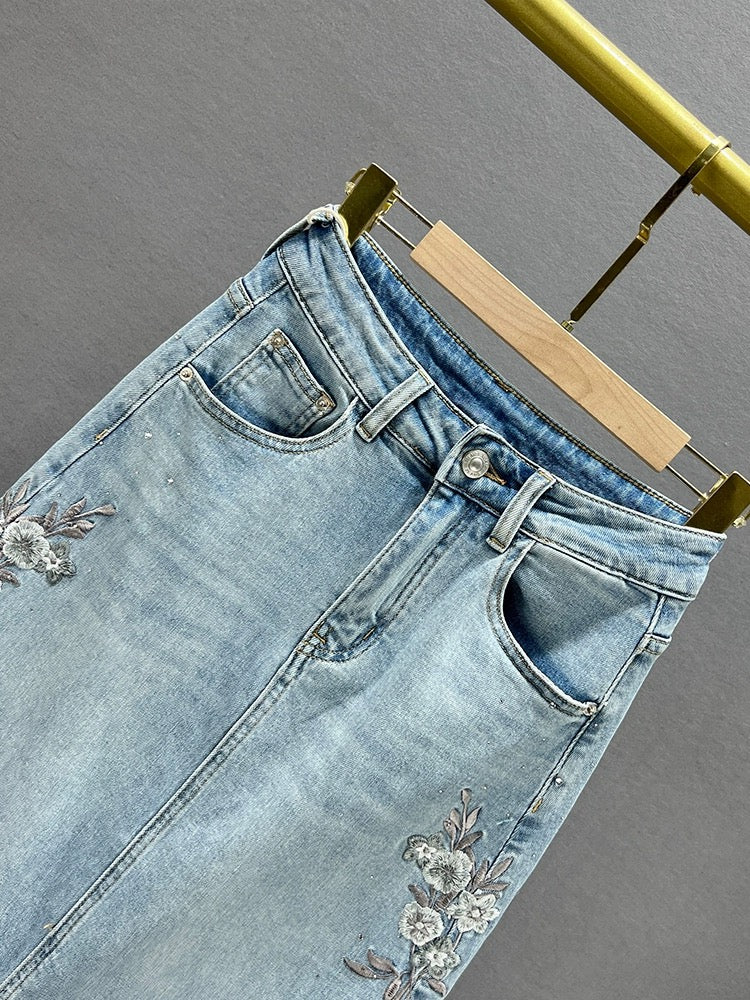 Ethnic style embroidered slit denim skirt for women 2024 new spring and summer high waist slimming mid-length skirt