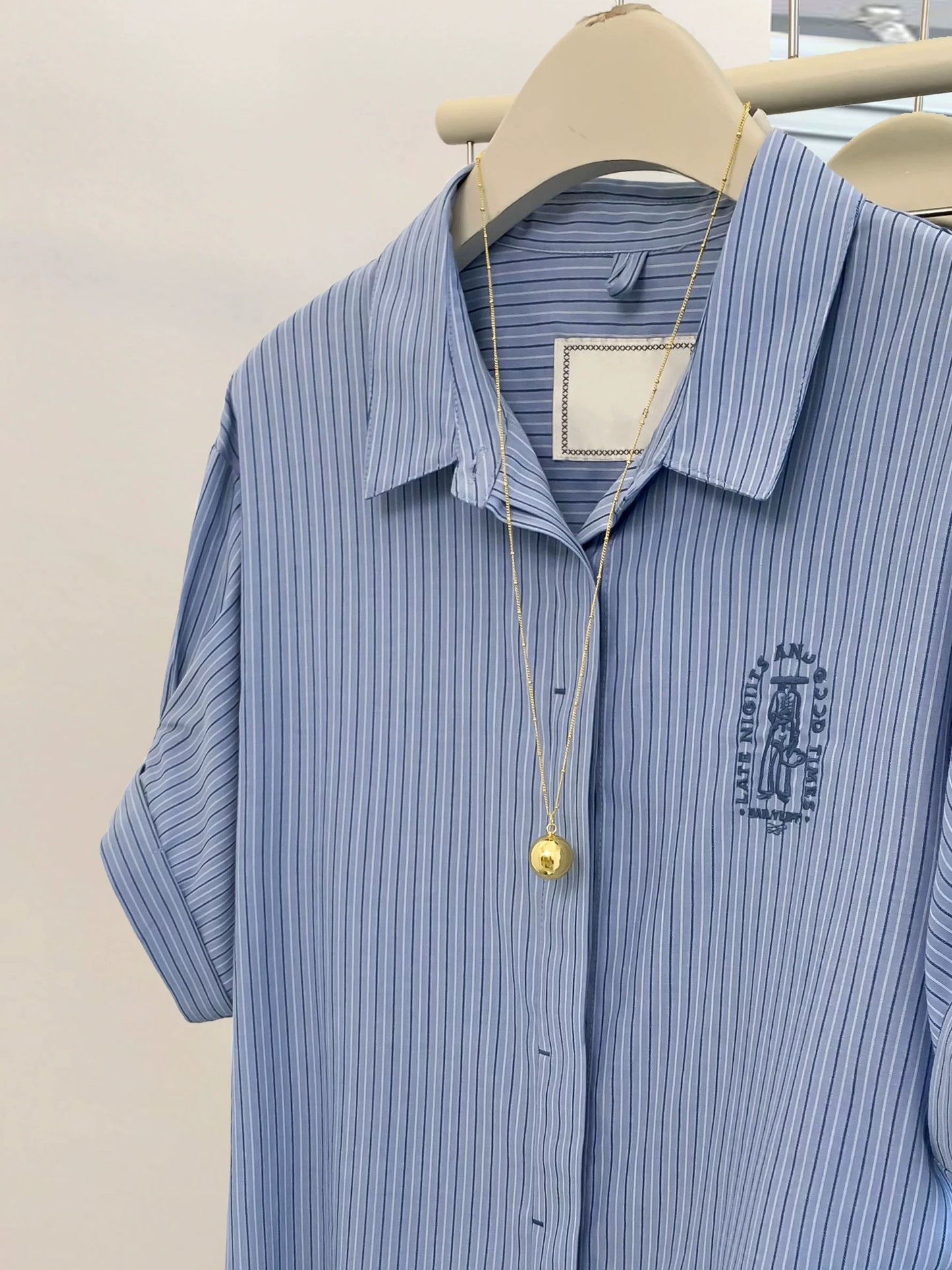 French blue striped short-sleeved shirt for women in the summer, college style high-end shirt, little man's jacket top