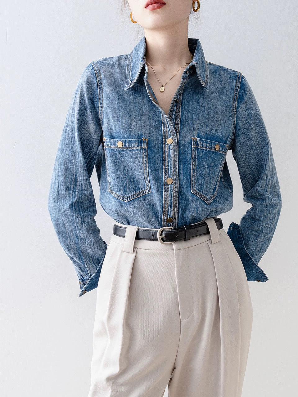 Blue polo collar denim shirt 2024 early spring new French design shirt spring women's long-sleeved top