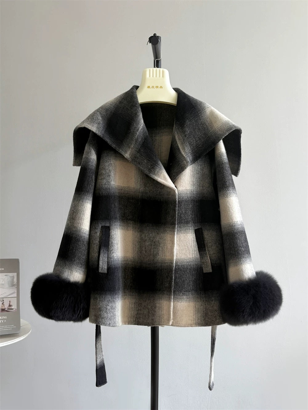 Strolling Champs-Elysées plaid cloak autumn and winter fox fur coat women's wool high-end double-faced cashmere coat K620