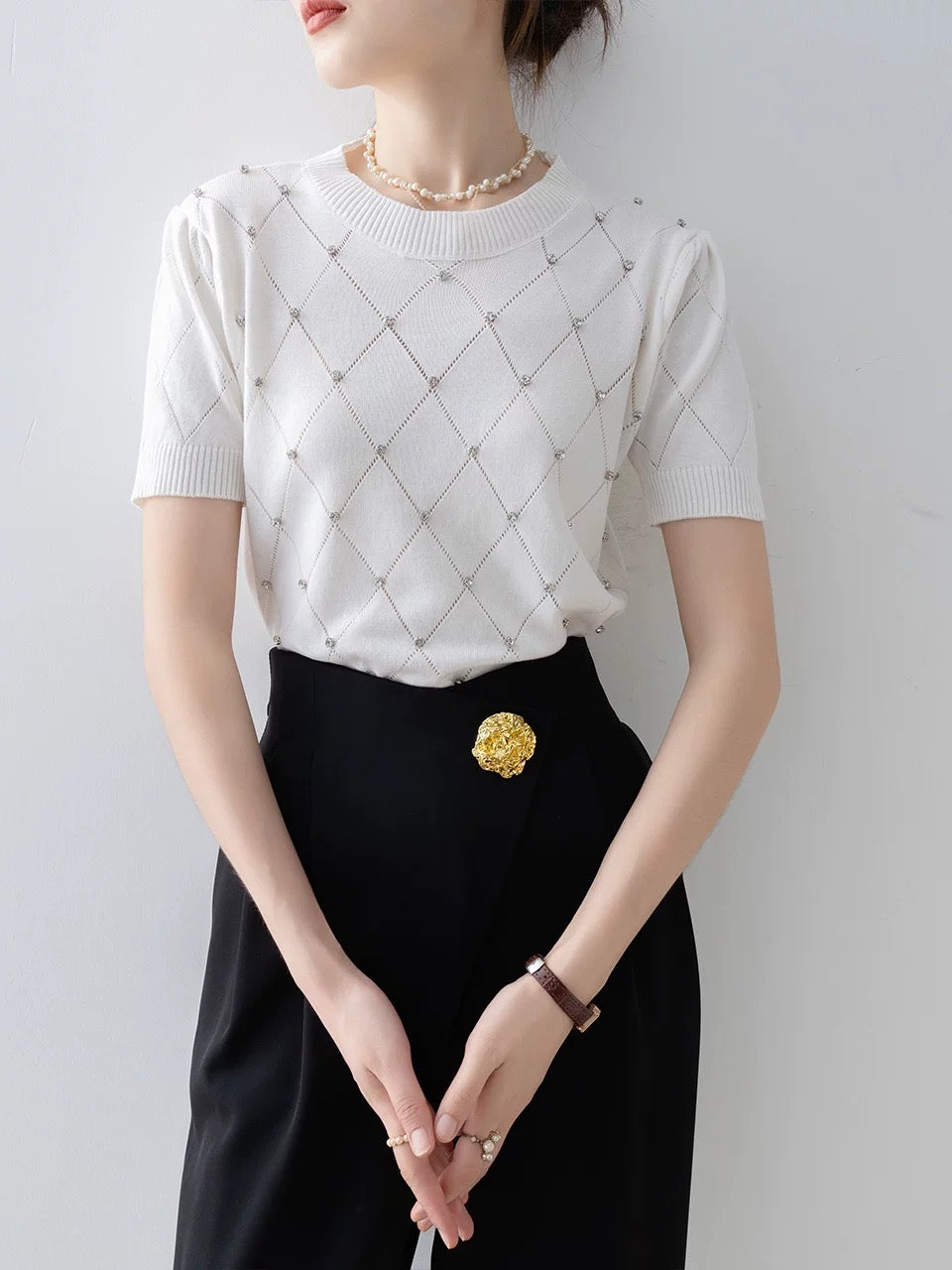Hollow diamond ice silk knit sweater short-sleeved women's clothing 2025 new summer white round neck thin small style top