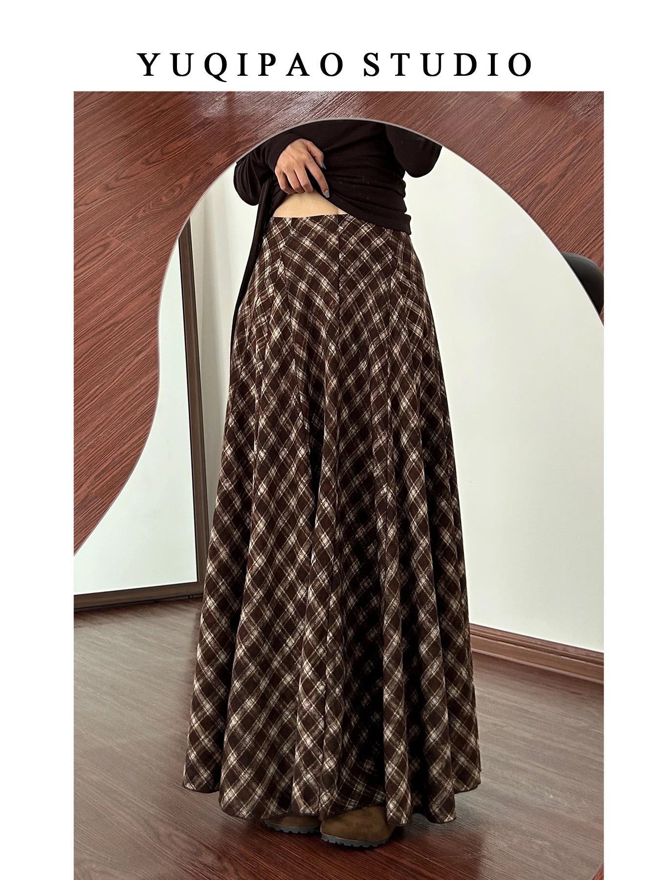 Plus-size women's retro plaid midi skirt, high-waisted, hip-covering A-line skirt, mid-length, slimming pleated skirt.