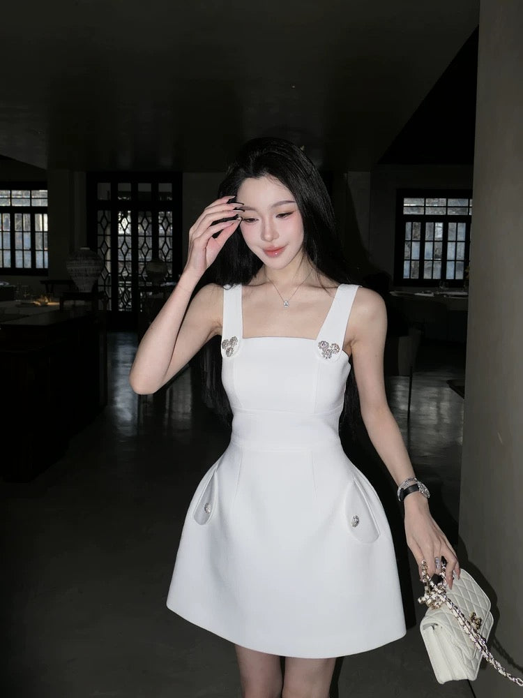 YOUENBB【Paris Weekend】High-end black dress, elegant and stylish casual, designer-inspired, slimming, waist-cinching, sleeveless