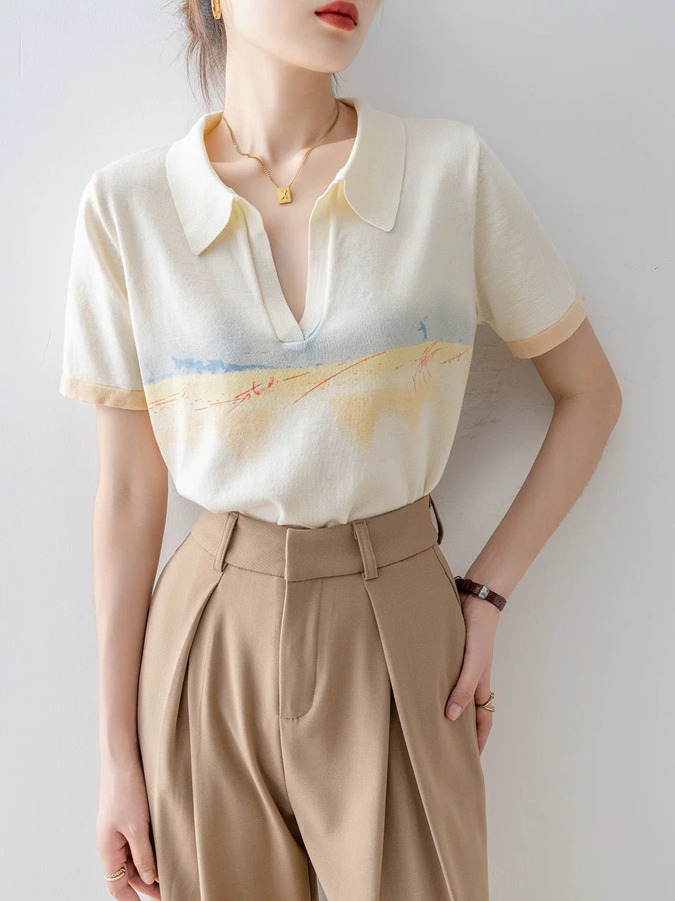 Short-sleeved knitted sweater for women 2025 new summer thin outer wear small style half-open collar French high-end top