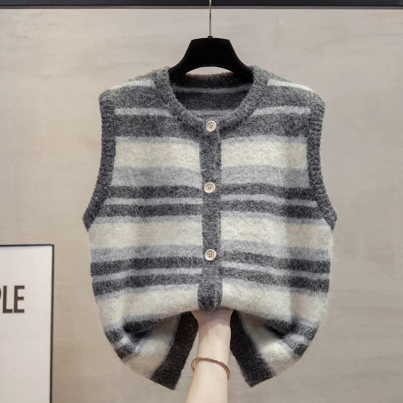 Striped cardigan round neck knitted vest vest women 2025 autumn and winter new loose outer wear vest sweater waistcoat trend