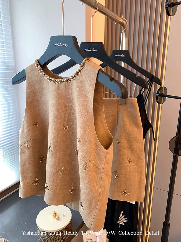Xiaoxiangfeng Heavy Industry Beaded Linen Sleeveless Vest Set 2024 Women's Summer New Fashion Temperament Short Skirt Two-piece Set