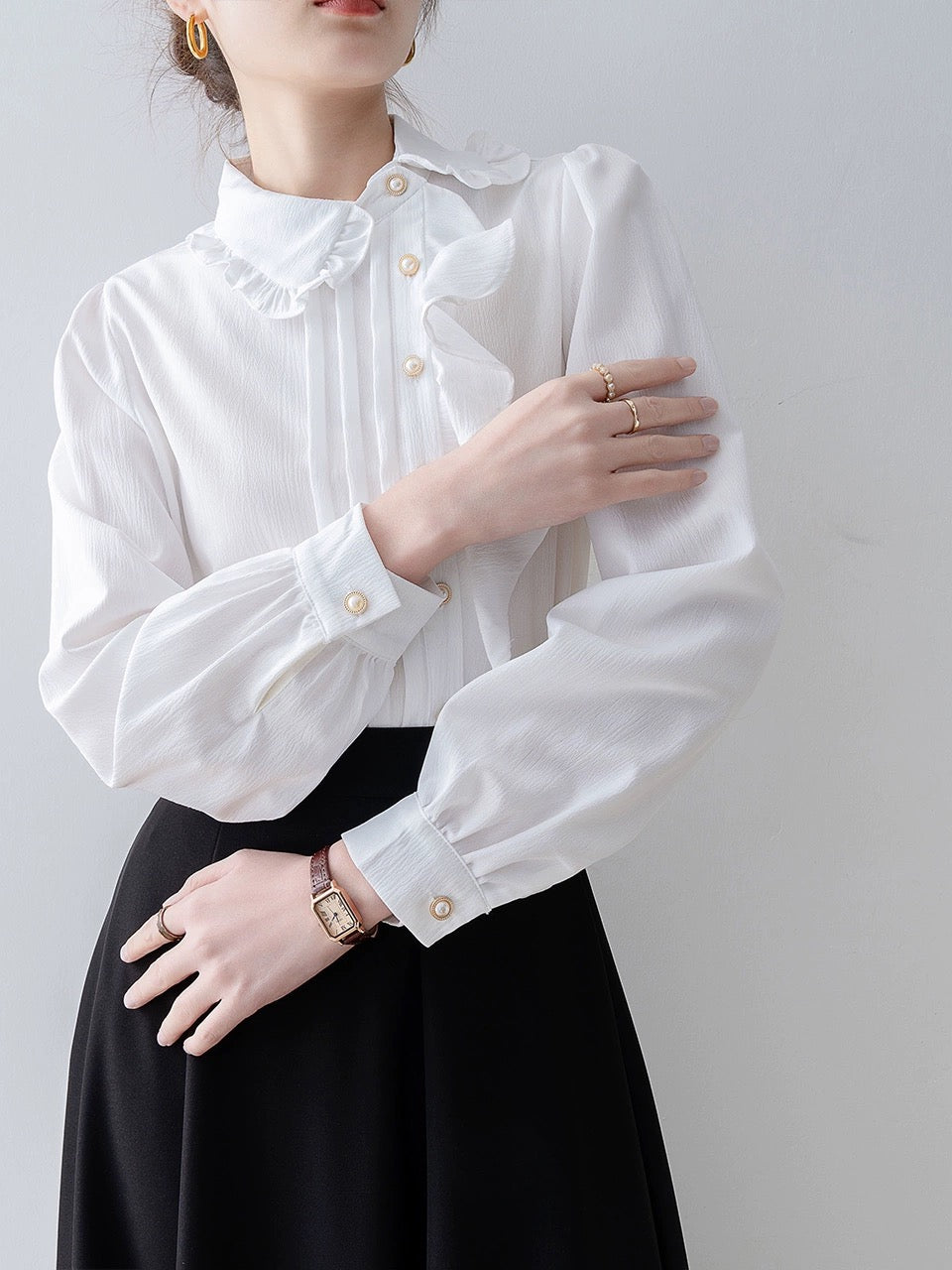 2024 spring women's slant collar ruffled lace white shirt French high-end shirt early spring new long-sleeved top