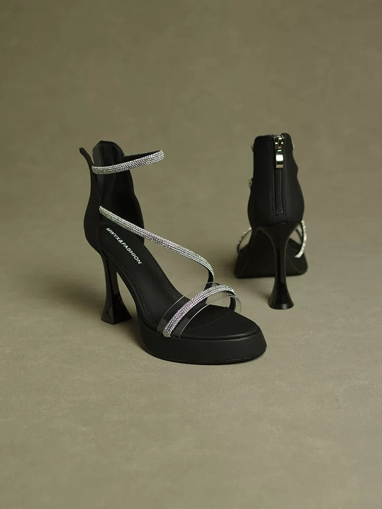 10cm thick-soled sandals, feminine ladylike rhinestones, 2024 new style, small internet celebrity, summer high heels, one-piece straps