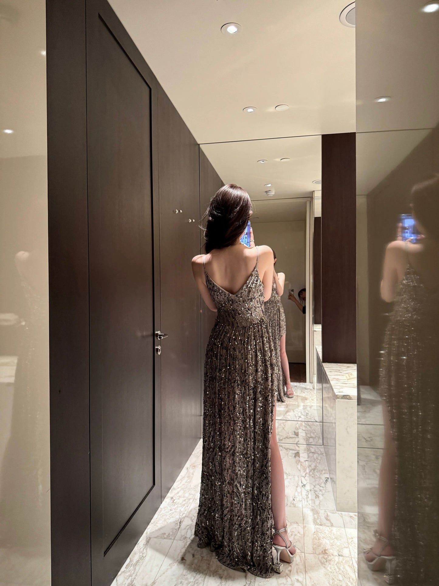 CHICYOU "Silver Feather" Silver Sequined V-Neck Long Skirt Gorgeous Heavy Slit Temperament Suspender Dress