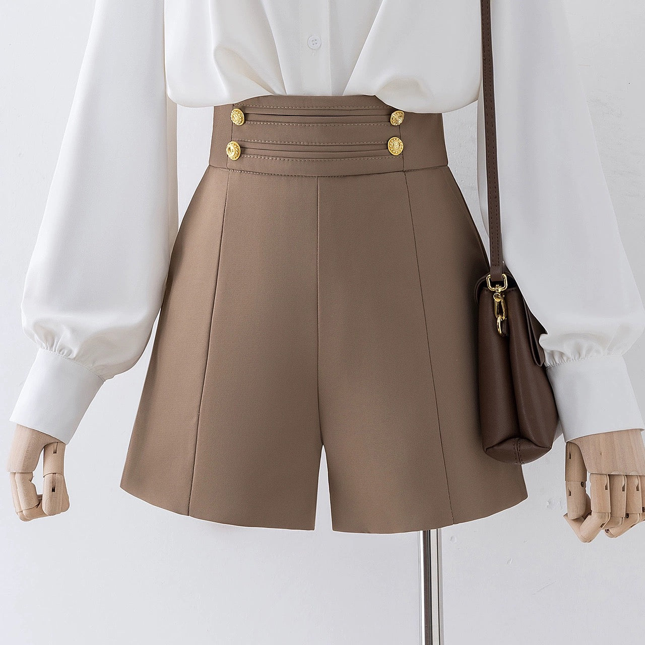 White wide-leg pants 2023 new high-waisted summer thin pants casual suit shorts small and high-end