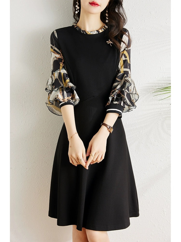 Spring 2024 new Korean style mid-length waist slimming fashionable three-quarter sleeve A-line dress for women