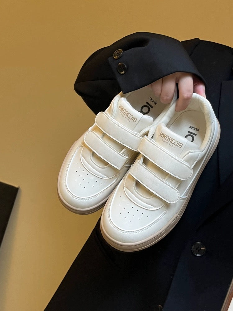 Lin Xiansan cream Velcro thick-soled white shoes for women 2024 autumn new niche non-colliding leather panel shoes