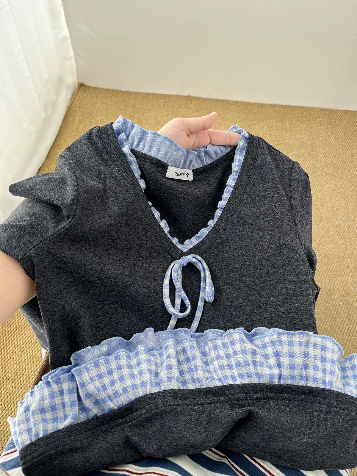 Great~ Can suit all kinds of leg shapes~ Blue and white plaid casual pants for women, loose straight pants, slim spring new style
