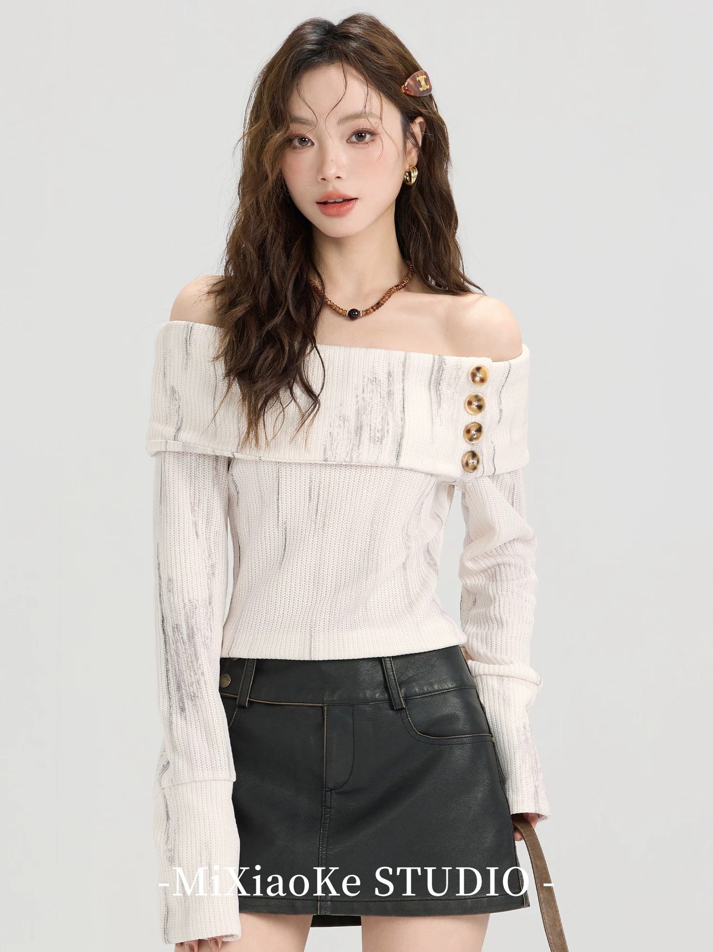 Mi Xiaoke French retro one-shoulder long-sleeved knitted sweater sweater for women autumn design small off-shoulder top