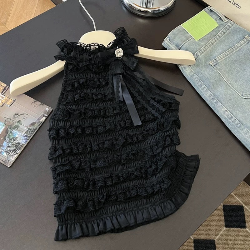 Jade Closet flagship store recommendation: A uniquely designed halter-neck sleeveless vest top with a pure and alluring style.