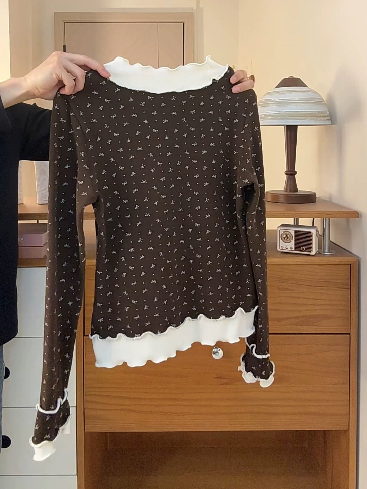 Original, handmade bow-print polka dot long-sleeved women's ruffled trim faux two-piece, high-neck, thick base layer top