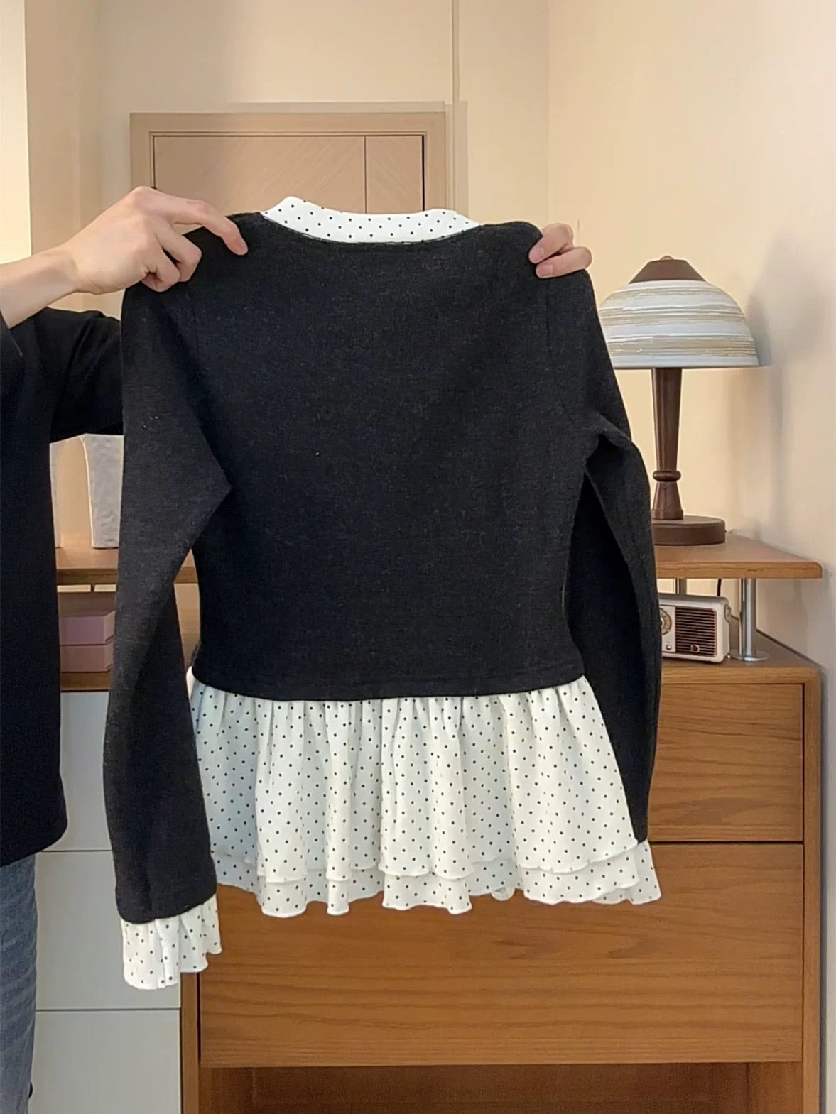 Korean style, tie-up round neck, thickened long sleeves, polka dot ruffled V-neck, spliced hem, faux two-piece spring new style.