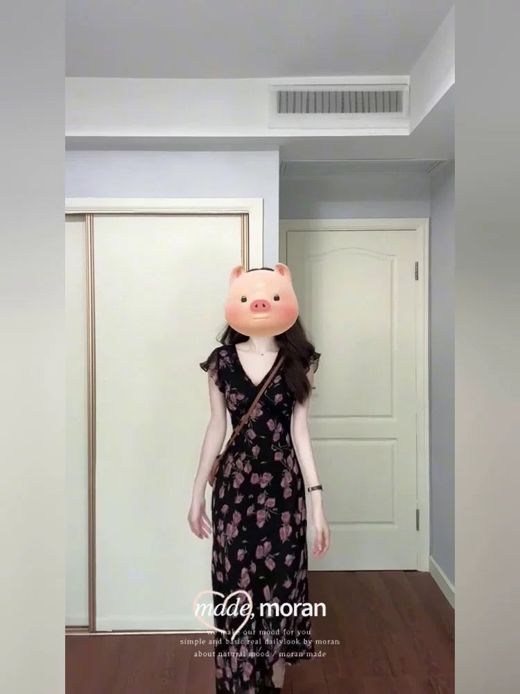French-style short-sleeved black rose floral dress, new summer 2025 style, elegant bodycon maxi dress.
