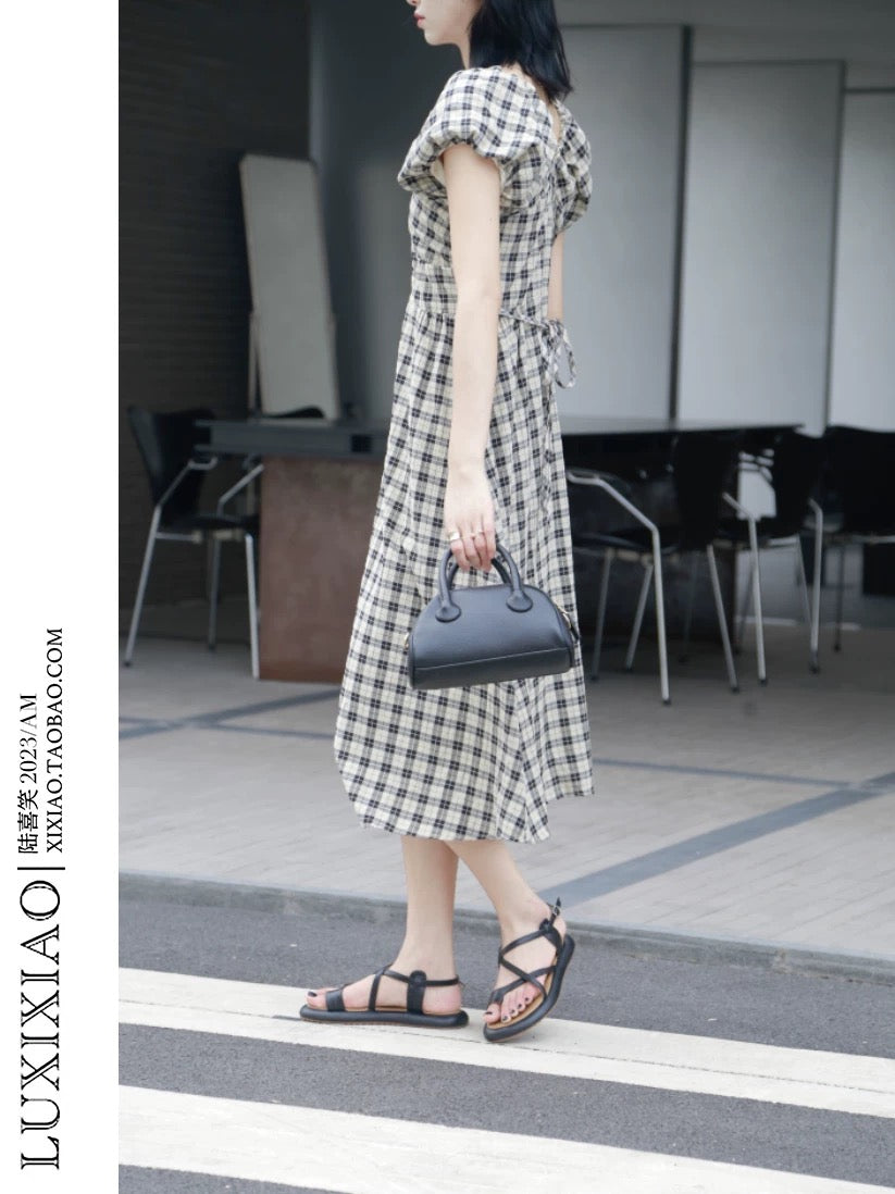 LUXIXIAO dress 2025 new loose puff sleeves V-neck design Korean version pullover A-line plaid skirt for women