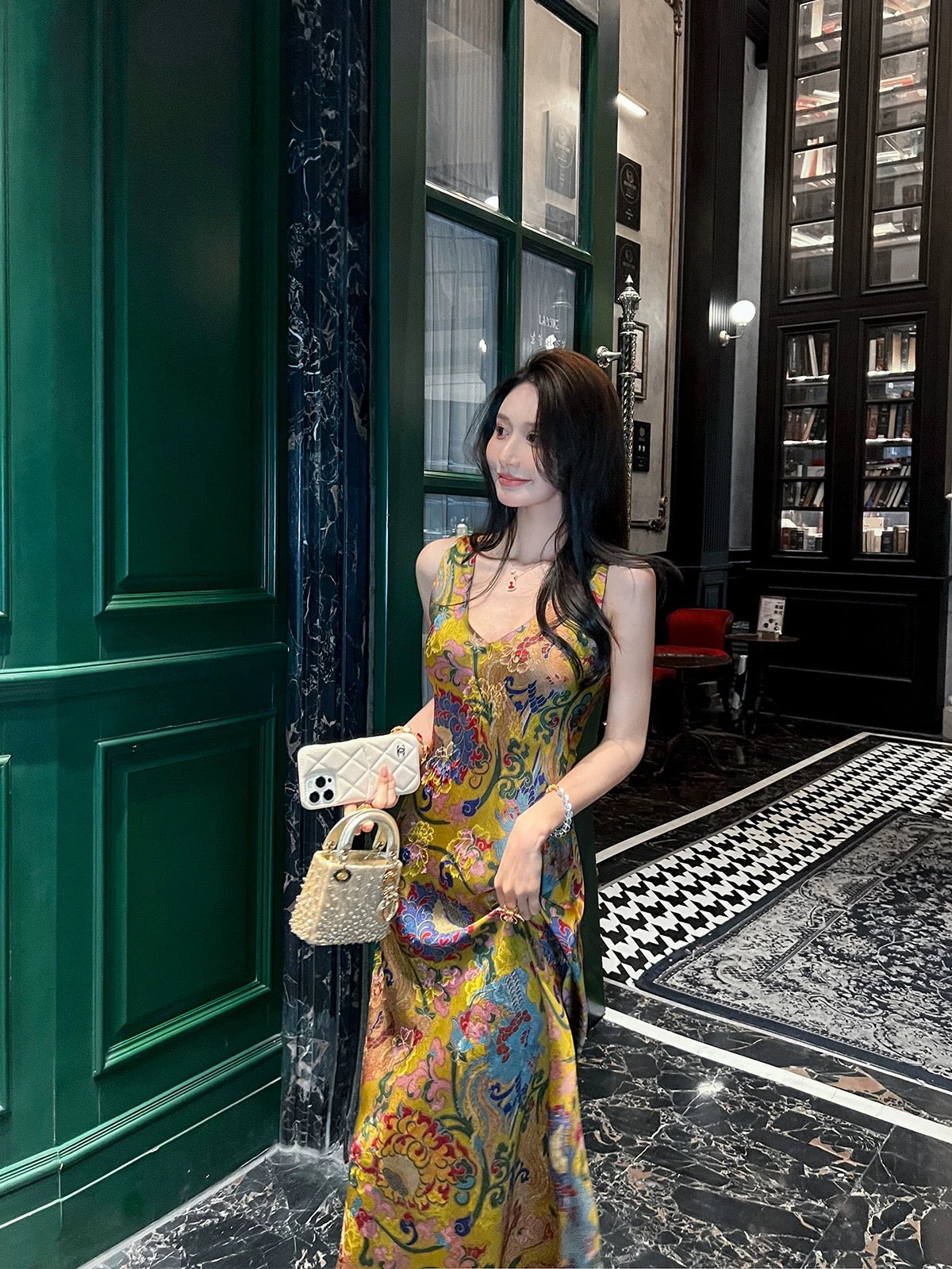 New Chinese style silk print dress for women, 2026 summer new style, elegant high-end sleeveless vest long dress