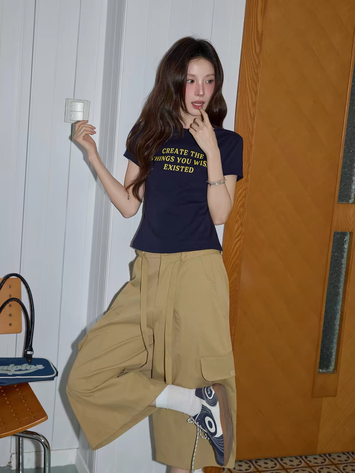 Chaochao's Khaki Utility-Style Cropped Wide-Leg Casual Pants (Women's) – Summer 2026 Vintage Loose Straight-Leg High-Waisted Mid-Length Trousers