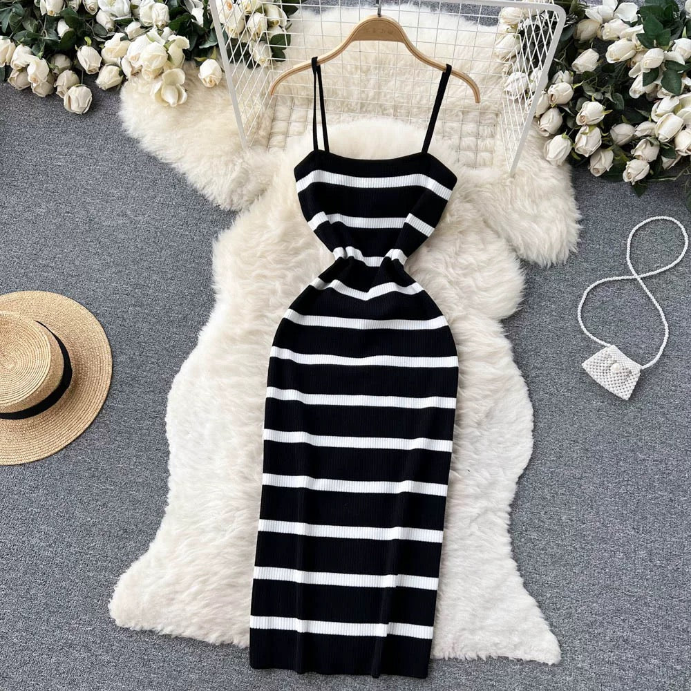 Pear-shaped two-piece suit for women autumn long-sleeved knitted cardigan coat striped suspenders slim dress