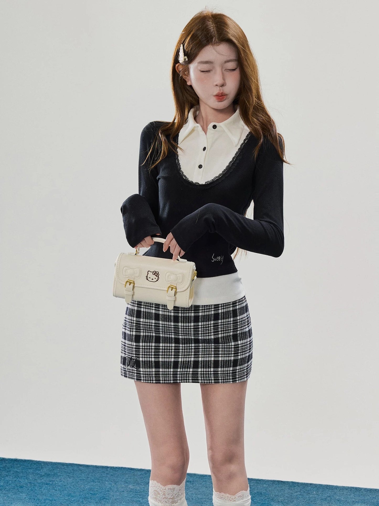 "Clumsy Sweet Girl" Black Faux Two-Piece Patchwork Base Layer Top for Women, Slim Fit and Versatile