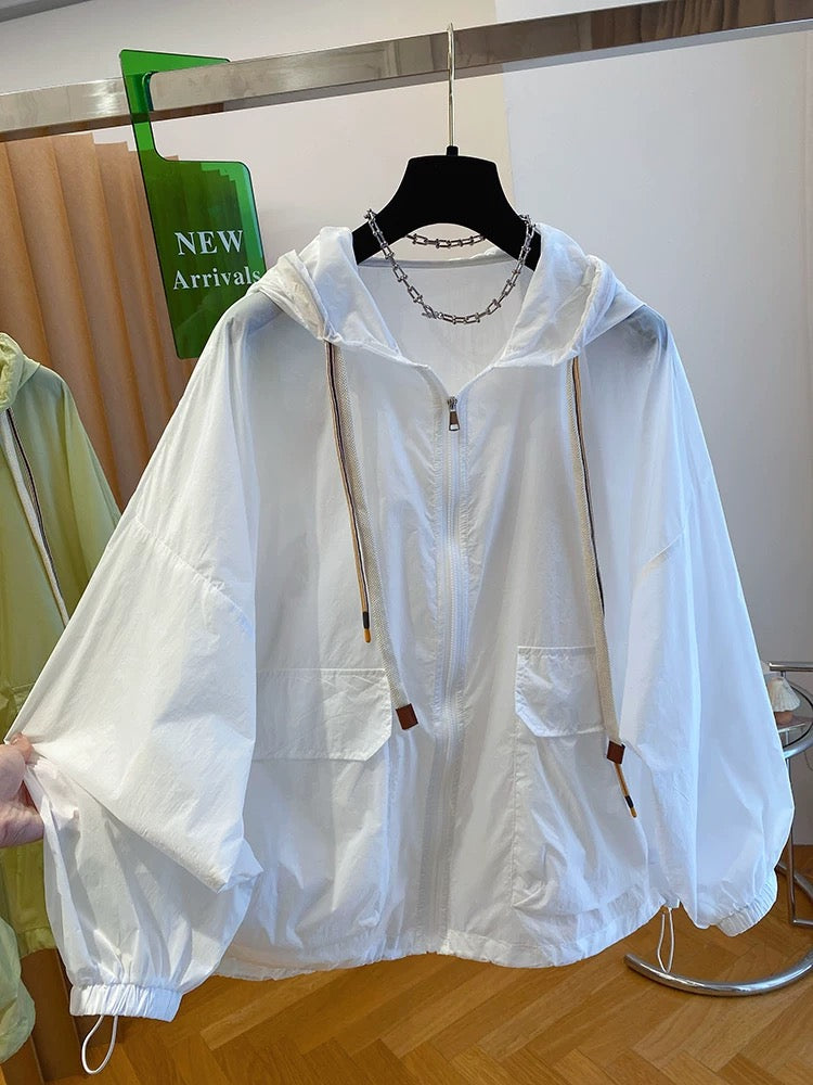 Super good-looking sports hooded sun protection jacket for women in summer 2025 new loose casual green breathable thin top