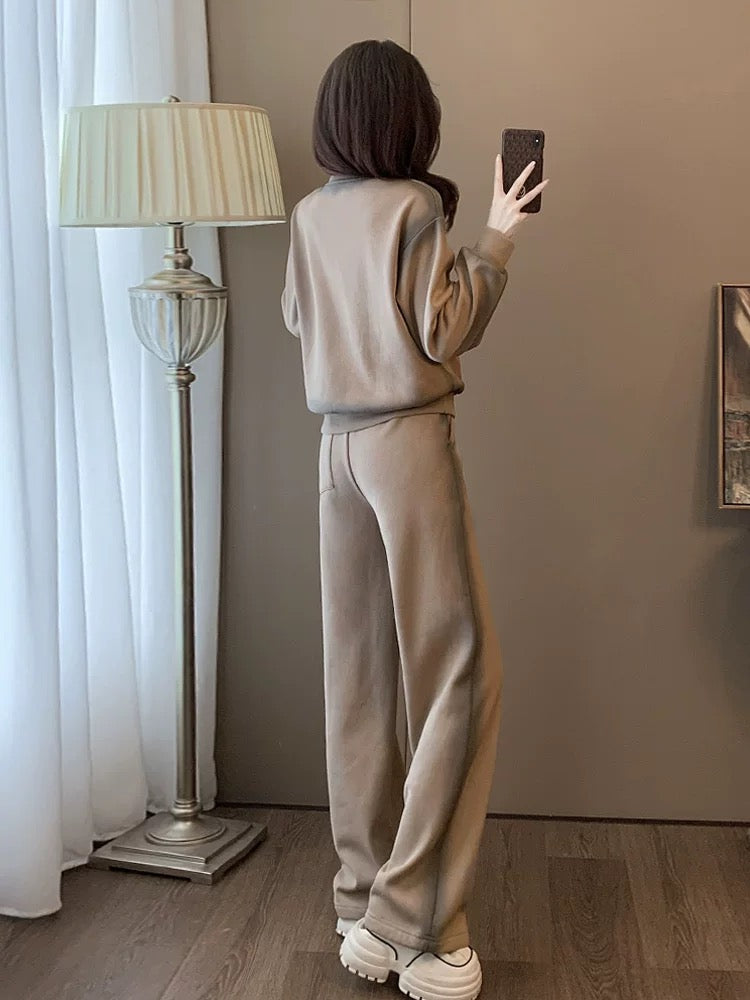 Casual sports suit for women, spring and autumn fashion Maillard wear for small people, slim sweatshirt and pants two-piece set, western style
