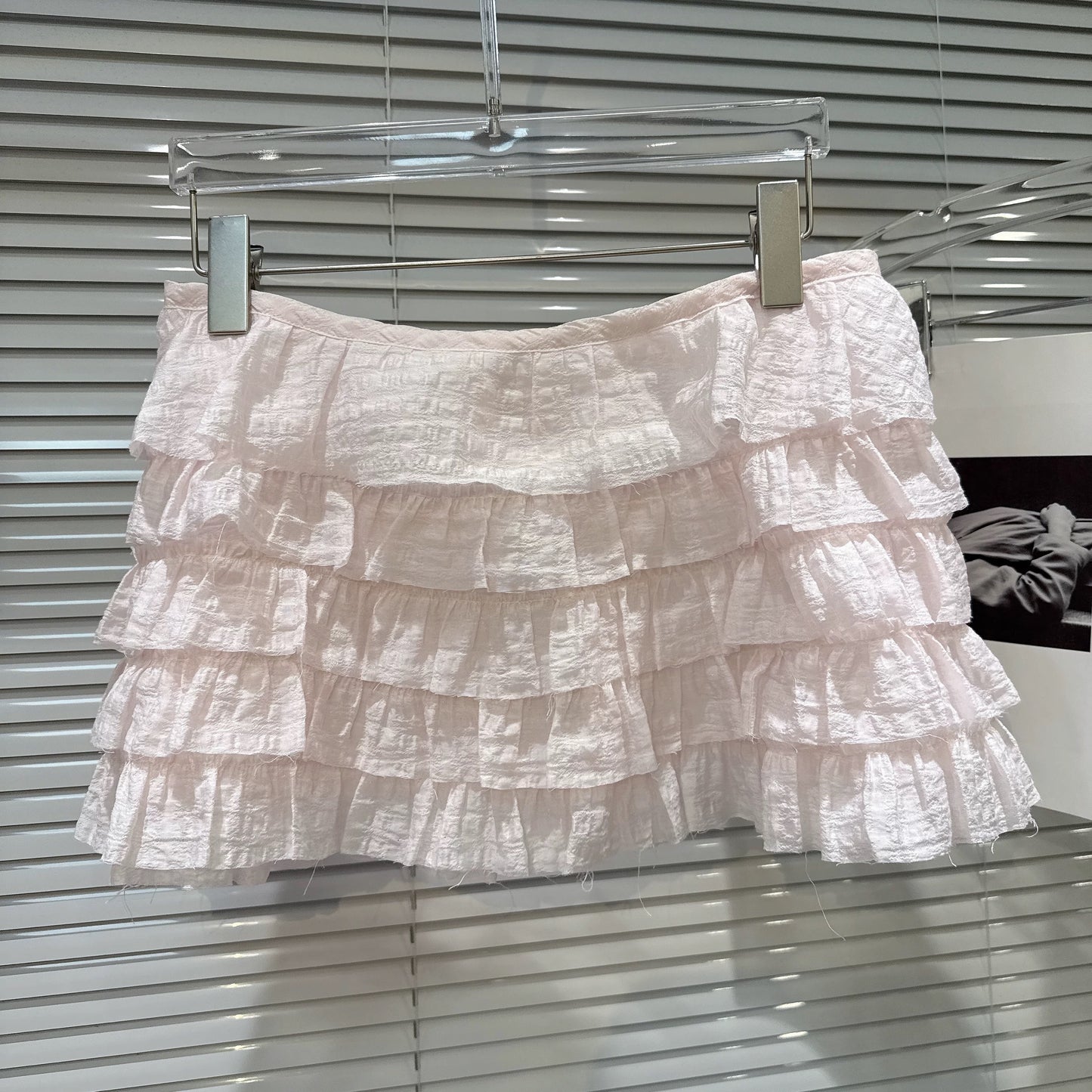 Popular online style, 2026 Spring New Arrival, Sweet and Cool Hot Girl Style, Textured Lightweight Fabric Cake Waist Belt Shirt Set