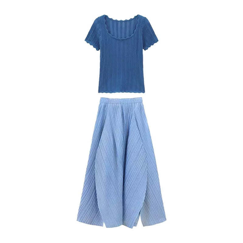 Summer outfit with a complete set of light-mature salt-line lace striped short-sleeved tops and irregular high-waisted skirts.