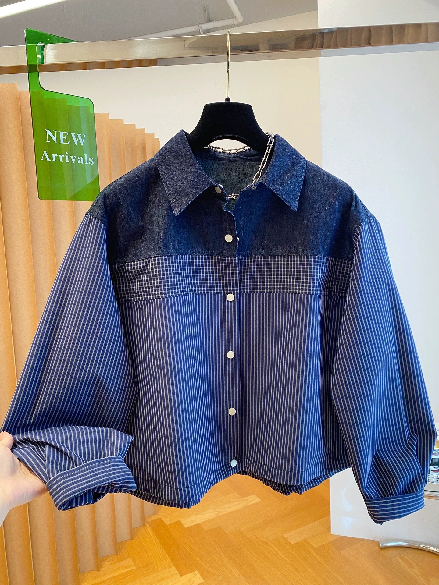 High-end unique striped shirt women's long sleeve 2025 new autumn loose stitching thin jacket top