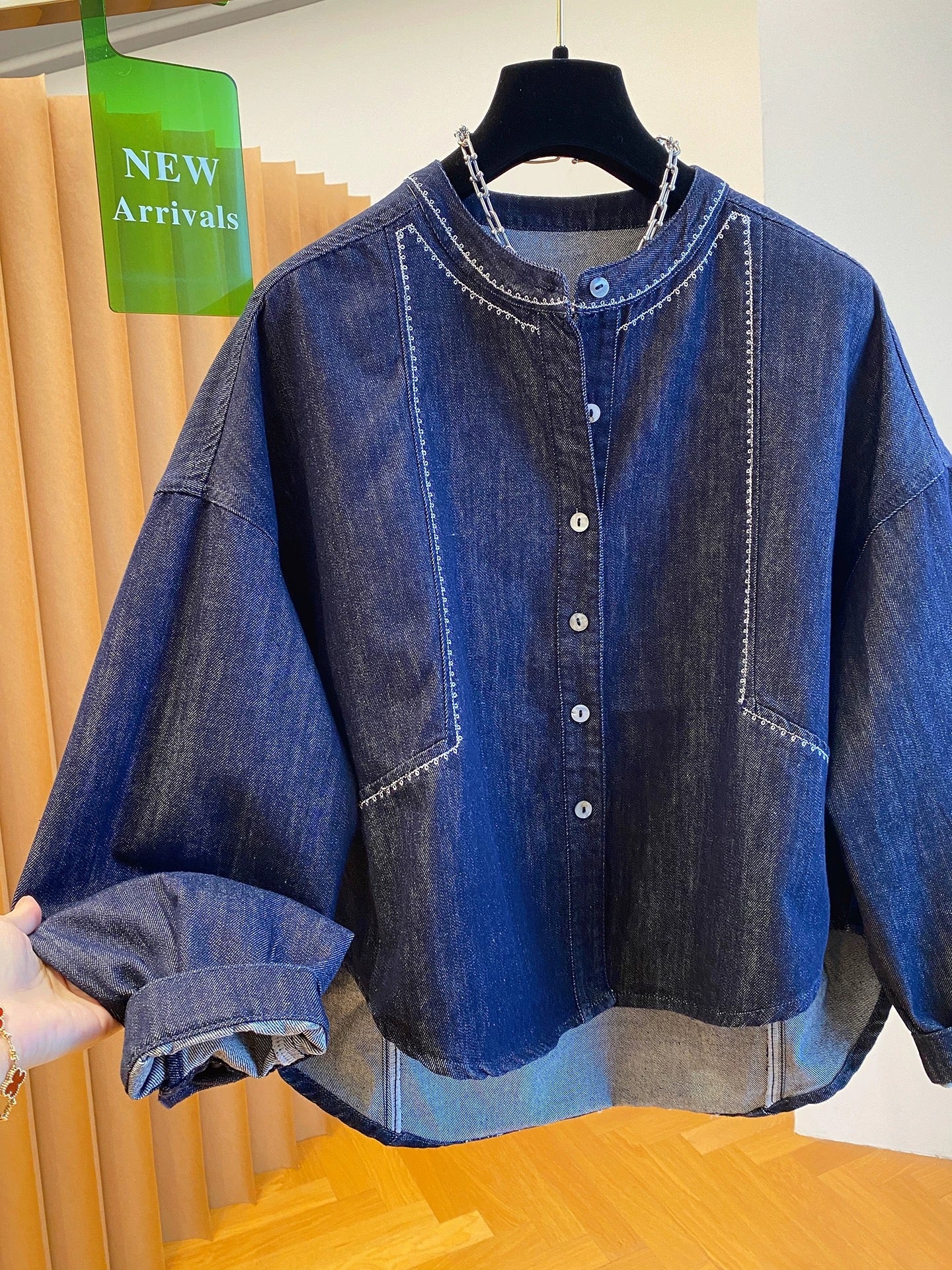 High-end round-neck denim shirt jacket for women autumn 2025 new loose casual super good-looking thin jacket top