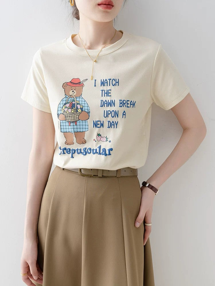 Short-sleeved women's T-shirt 2025 new early summer wear straight shoulder apricot loose round neck super beautiful unique beautiful top