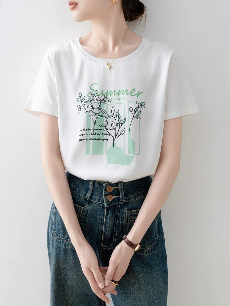 Short-sleeved straight shoulder T-shirt for women 2025 new white loose round neck design unique and beautiful early summer top