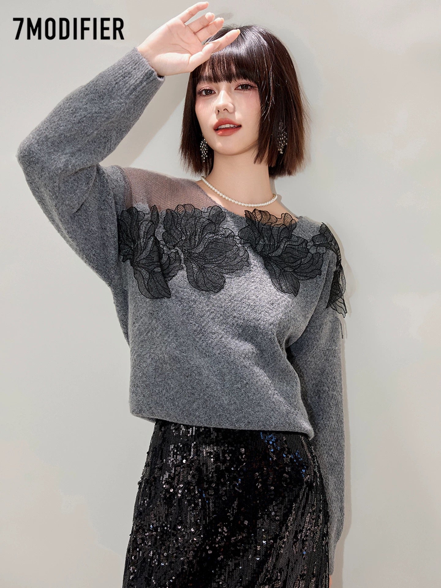 La Chapelle 7M2025 autumn high-end three-dimensional applique design round neck pullover long-sleeved knitted sweater top